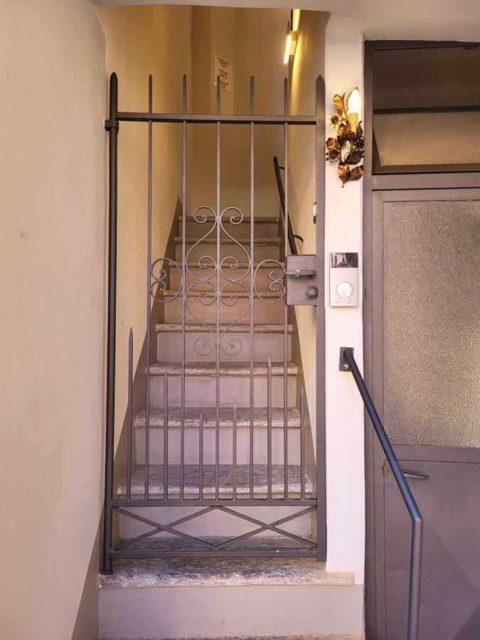Ca De Sora Apartment Luino Luaran gambar